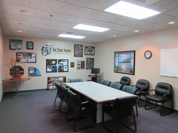 In the News Inc. Industrial Manuf. Flex Building: 8517 Sunstate St, Tampa, FL 33634